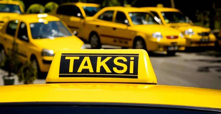 Göle’de Taksicilerin Fahiş Fiyat Talepleri Halkın Tepkisini Çekiyor