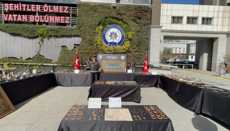 20 yıl önce çalınmıştı: Interpol tarafından aranan tarihi levha İstanbul’da ele geçirildi