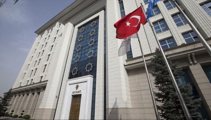 AKP'de bir isyan daha! Partisini topa tuttu