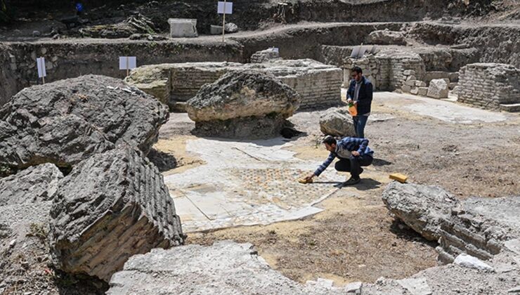 AKP'ye yakın şirket antik kentin yanı başına konut yapacak