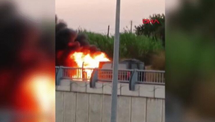 Antalya'daki tur minibüsü alev alev yandı