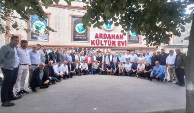 ARDAHAN DERNEKLERİ KÜLTÜR EVİNDE BİR ARAYA GELDİ 