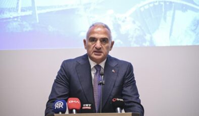 Bakan Ersoy: İstanbul’a gelen turist sayısı 13,5 milyona ulaştı