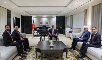 Bakan Fidan, Irak Türkmen Cephesi Başkanı Ağaoğlu ile görüştü
