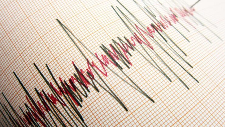 Beşik gibi sallanıyor! 17 saatte 234 artçı deprem