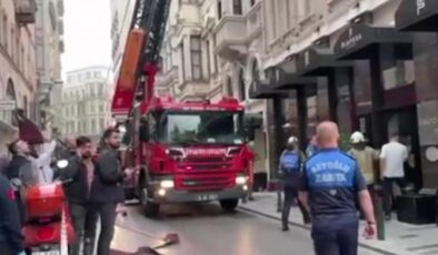 Beyoğlu’nda otelde yangın