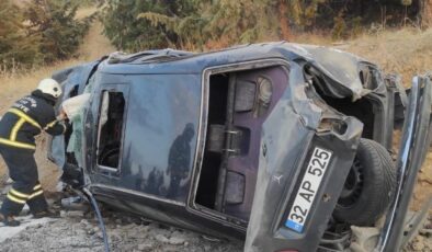 Burdur’da dehşet veren kaza! Lüks araç hurdaya döndü