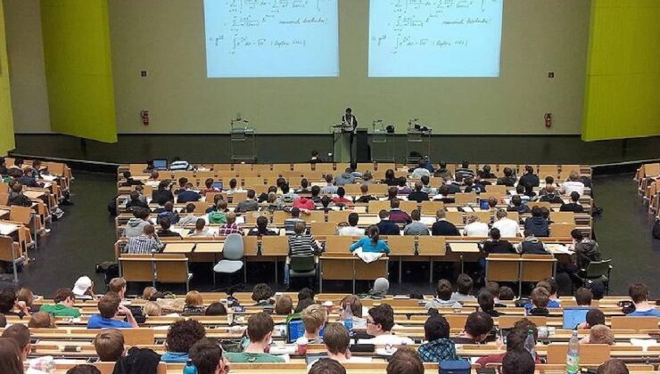 Burs vaadiyle kandırıyorlar: Öğrencilerin hesapları suçta kullanılıyor!