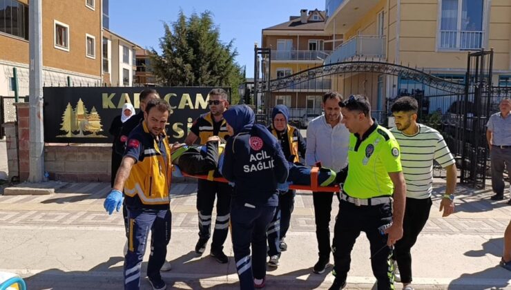 Bursa İnegöl’de hafif ticari araç otomobile çarptı: 4 yaralı