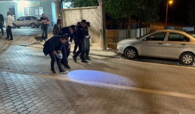 Caddede yürürken yorgun mermi ile sırtından vuruldu