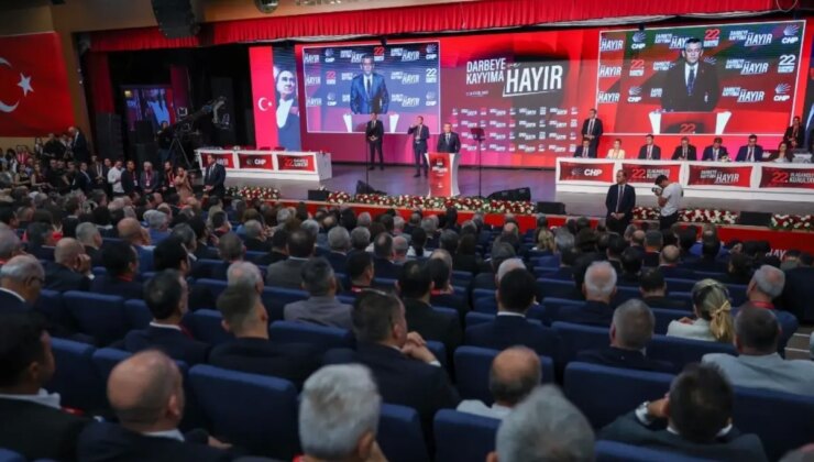 CHP’nin 22. Olağanüstü Kurultayı’nda PM ve YDK listeleri belli oldu