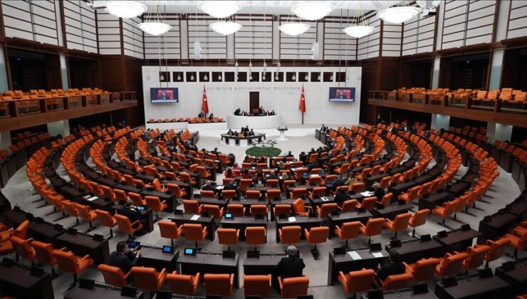 CHP'nin masasındaki anket doğru çıkarsa Meclis'te sadece 2 parti kalacak!