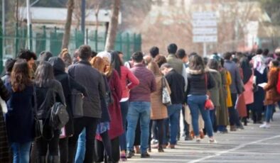DİSK-AR'dan işsizlik raporu! 1 milyon 117 bin kişilik artış