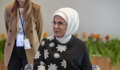 Emine Erdoğan, New York’ta liderlerin eşleriyle görüştü
