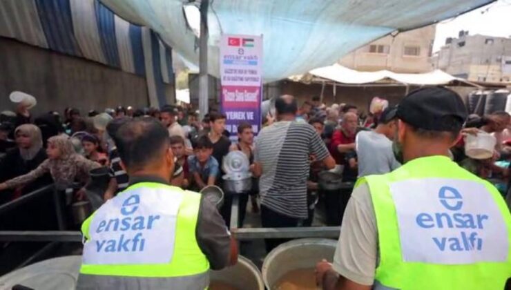 Ensar Vakfı’ndan Gazze’de anlamlı yardım: Sıcak yemek dağıtımı yapıldı