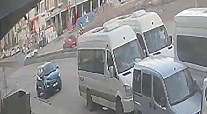 Erzurum’da feci olay kamerada: 7’nci kattan düşen işçi öldü