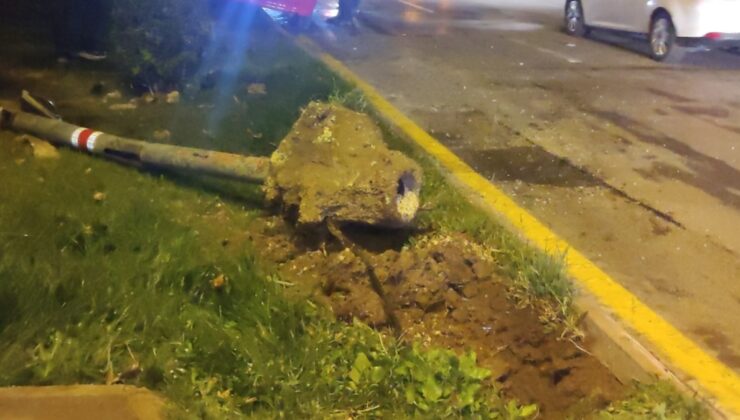 Eskişehir'de kaza sonrası savrulan otomobilin çarptığı 3 kişiden 1'i öldü