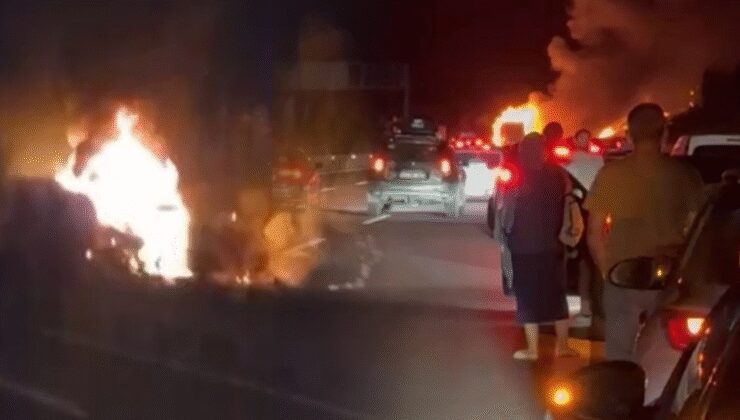 Felaket anları: Seyir halinde alev alan TIR küle döndü