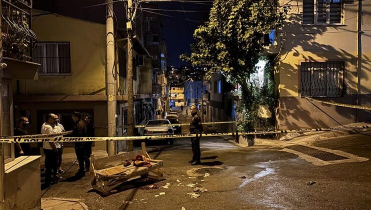 Gece yarısı bıçakla dehşet saçtı: 1 ölü, 2 yaralı