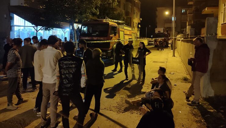 Gece yarısı kahreden haber! Eve giren ekipler yanmış 3 cesetle karşılaştı