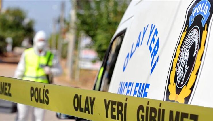 Giresun Keşap'ta otomobil Tıra çarptı