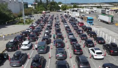 Gurbetçi sezonunda sınır kapılarından 5 milyon yolcu geçiş yaptı