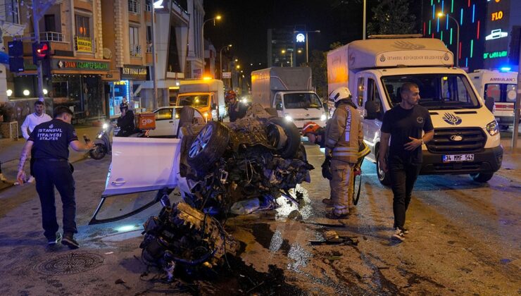 İETT otobüsüyle çarpışan otomobil bu hale geldi