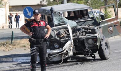 Iğdır'daki trafik kazasında 1'i polis 4 kişi yaralandı
