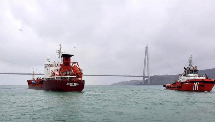 İstanbul Boğazı’nda gemi trafiği çift yönlü askıya alındı