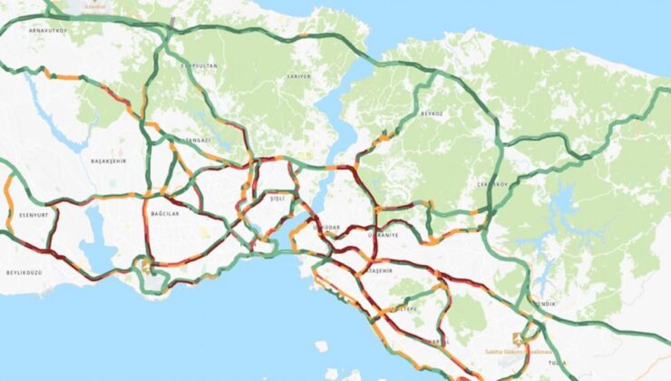 İstanbul’da büyük yoğunluk! Trafik durdu