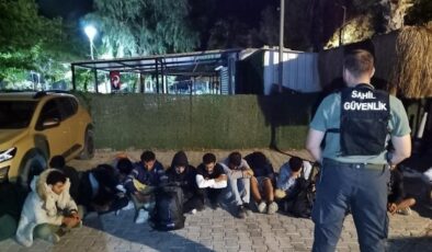 İzmir’de 14 düzensiz göçmen yakalandı