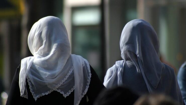KKTC'deki başörtüsü kararını AYM iptal etti
