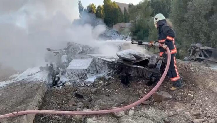 Malatya’da TIR yolcu otobüsüne çarptıktan sonra yandı