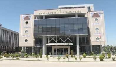 Maliye usulsüz kullanılan 'T' plakalı Ferrarilerin peşine düştü