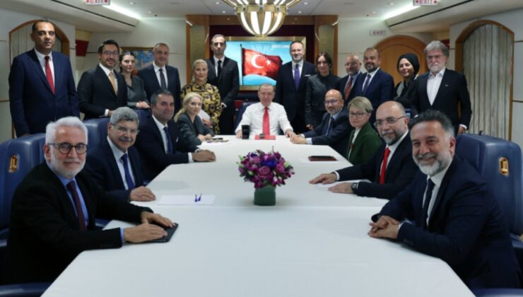 Medya ombudsmanından müthiş iddia: Uçaktaki sorular önceden mi gitti?