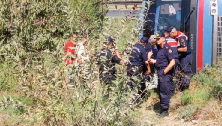 Mersin’de cezaevi ring aracı devrildi: 12 yaralı