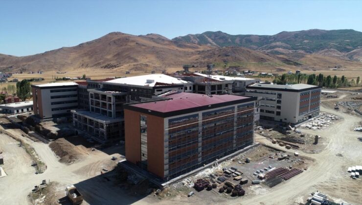 Muş’ta 454 ‘sismik izolatör’ün kullanıldığı hastane yapılıyor