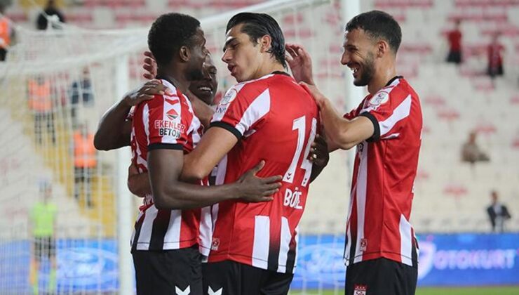 Sivasspor, Adana Demirspor’u farklı geçti: 5-0
