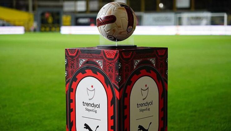 Süper Lig’de yarın oynanacak 3 erteleme maçını yönetecek hakemler açıklandı