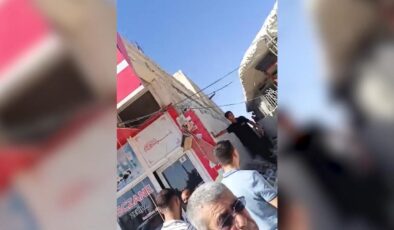Tadilata giren eczanede tavan çöktü; 1 işçi öldü