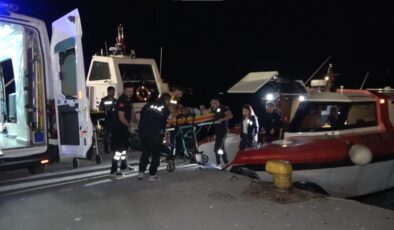 Tekne kazasında yaralanan kişi deniz ambulansı ile kurtarıldı