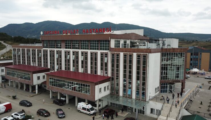 16 yaşındaki çocuk, karın ağrısı şikayetiyle geldiği hastanede doğum yaptı!