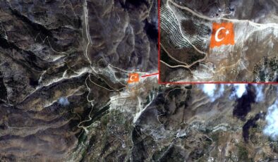 Ahır Dağı zirvesine işlenen Türk bayrağı Göktürk-1 ile uzaydan görüntülendi