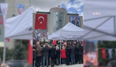 AKP'li Bayrampaşa Belediye Başkanvekili Akın'a 29 Ekim töreninde protesto