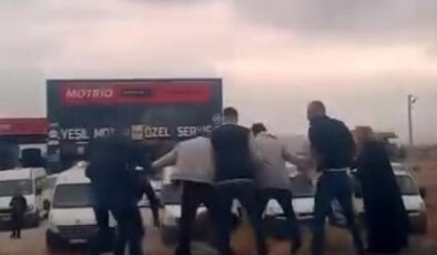 Aksaray’da polis cenazesi konvoyuna saldırı: 4 yaralı