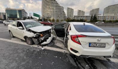 Bağcılar TEM Otoyolu’nda kaza: 4 yaralı