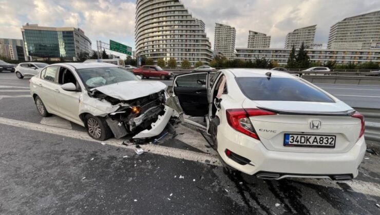 Bağcılar TEM Otoyolu’nda kaza: 4 yaralı