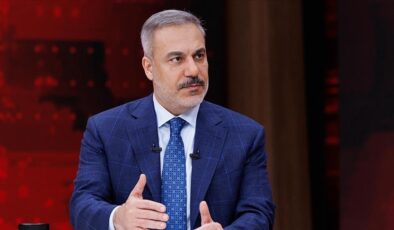 Bakan Fidan, Karadağ Başbakanı ile görüştü