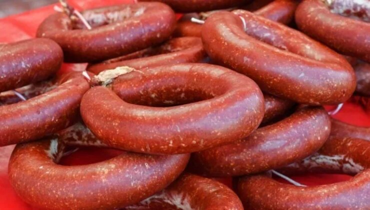 Bakanlık 22 markayı ifşa etti: Sucuk diye bakın ne yedirmişler!