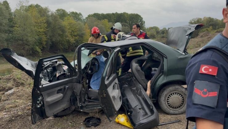 Bartın’dan acı haber geldi! Otomobille tır çarpıştı: Karı koca öldü, 1 kişi yaralandı